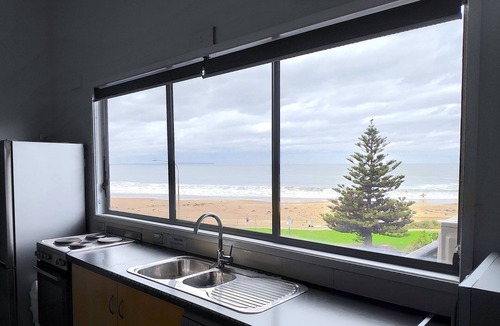 Mollymook Hotel | Beachhouse Mollymook