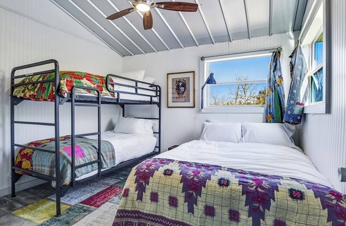 Round Top House | BeachHouze in Round Top