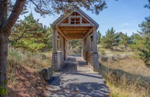 Shorepine Village House | BeachLovers Getaway