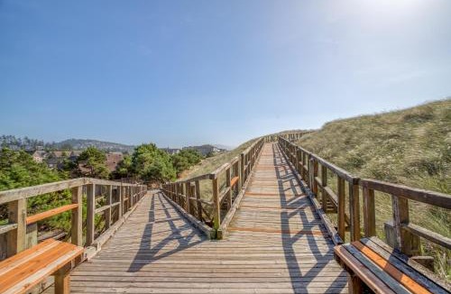 Shorepine Village House | BeachLovers Getaway