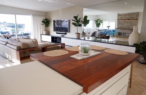 Terrigal Apartment | Beachousesix Terrigal/Heated Pool & Best location