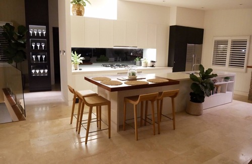 Terrigal Apartment | Beachousesix Terrigal/Heated Pool & Best location