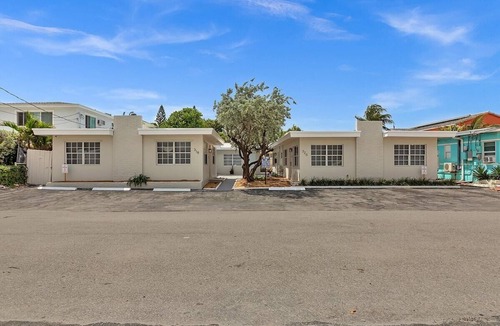 North Beach Apartment | Beachside 1BR in Hollywood | Parking + WiFi