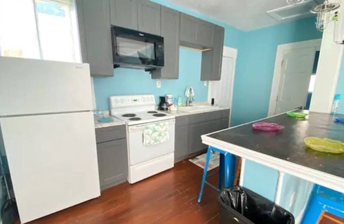 San Jacinto House | BEACHSIDE 2