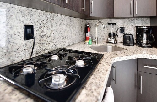 South of Fifth Condo | Beachside 3rdOcean Dr 2Bed -1Bath- Pool- 2 Beach Chairs & 1 Umbrella