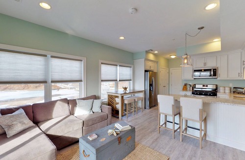 Ocean Park Condo | Beachside Abode 2B