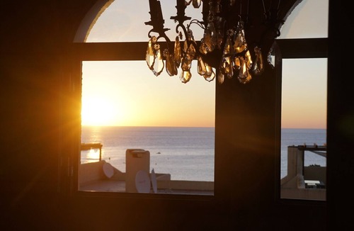 Cerbere Apartment | Beachside Apartment - Sleeps 2
