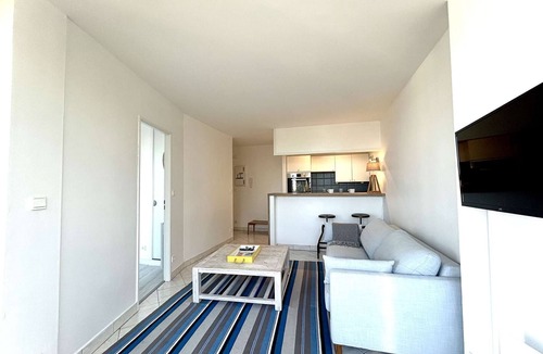 La Baule-Escoublac Apartment | Beachside Apartment with Terrace - 1BR Sleeps 4 - Quiet Area in La Baule