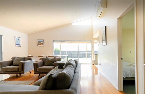 Matarangi House | Beachside Bach, Fully renovated ,One Back from the Beach