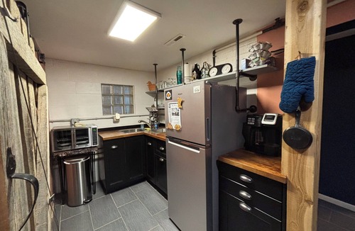 Park Point Apartment | Beachside Basement Apartment