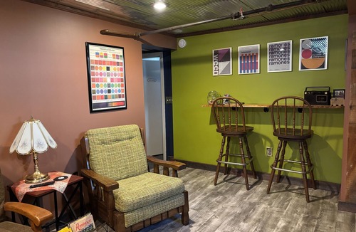 Park Point Apartment | Beachside Basement Apartment