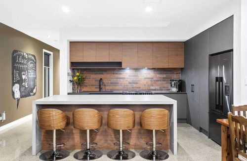 Semaphore Park House | Beachside Beauty in Semaphore South