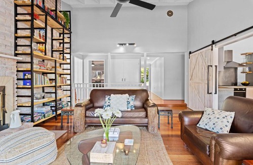 Forresters Beach House | BEACHSIDE BLISS / FORRESTERS BEACH