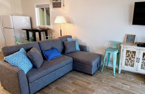 Hampton Condo | Beachside Bliss: Hampton North Beach Condo