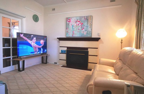 Largs North House | ☆Beachside Bliss in Quaint Largs Bay☆