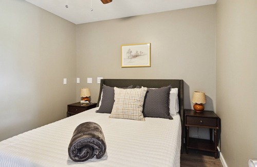 Long Lake House | Beachside Bliss Meets Lakeside Tranquility. Your Perfect Getaway Awaits!