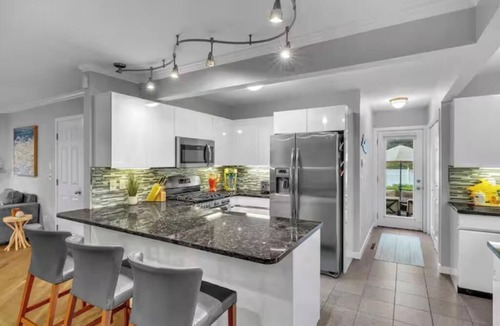 Westbrook House | Beachside Bliss w/Game Room, Gym & Golf Green