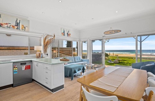 Avoca Beach Apartment | Beachside Bungalow #5