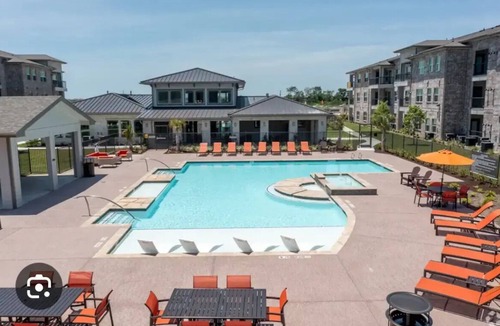 Texas City Apartment | Beachside Bungalow near Galveston w/Pool & Parking