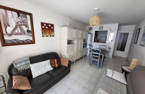 Les Sables d'Olonne Apartment | Beachside Comfort: Cozy 2BR Apartment Near Shops, Market, and Activities
