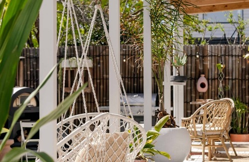 Torquay Cabin | Beachside Cabin - 200m walk to beach!