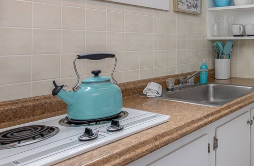 Ocean Park Condo | Beachside Condo – Walk to Pier & Dining