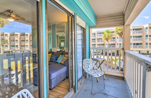 North Beach House | Beachside Corpus Christi Condo w/Amenities!
