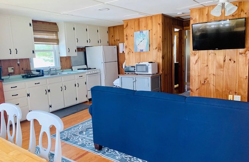 Bristol Cottage | Beachside Cottage on Newfound Lake