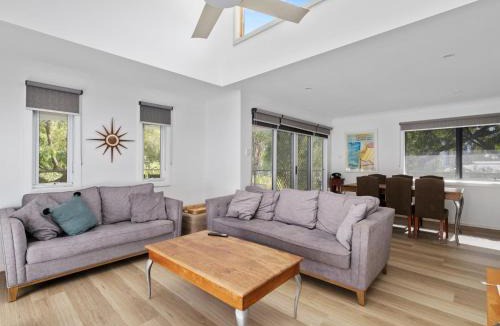 Inverloch House | Beachside Family Haven