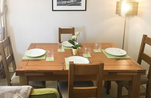 Ayr House | Beachside