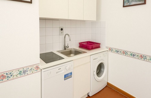 Torreilles-Plage House | Beachside Getaway in Torreilles - Cozy 2BR House for Couples/Families