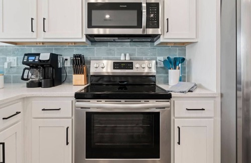 Jacksonville Beach House | Beachside Home: 3 En Suites, Views, Bikes, Firepit