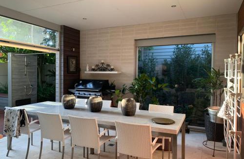 McCrae Apartment | Beachside holiday at its absolute best