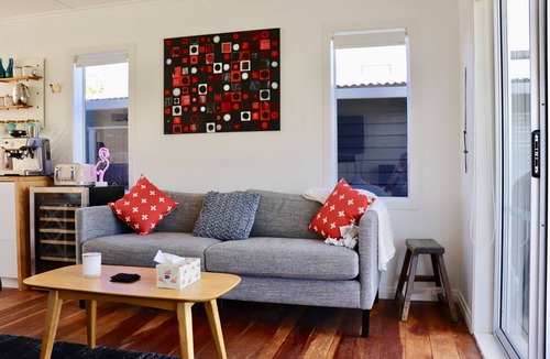 Oneroa House | Beachside Kiwi Bach at Blackpool