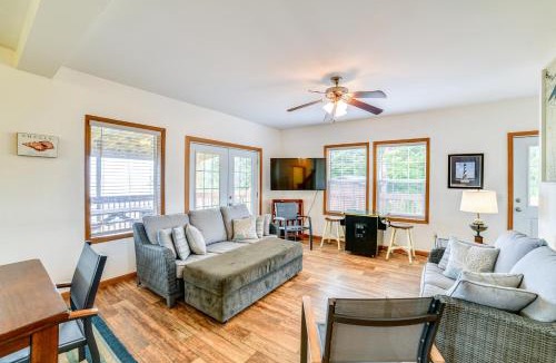 Canastota House | Beachside Living! Family Retreat on Oneida Lake