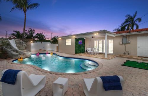 Deerfield Beach Villa | Beachside Luxe Pool BBQ Spa