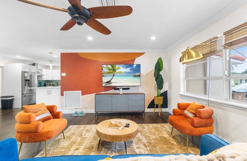 Deerfield Beach House | Beachside Luxe: Pool BBQ Spa