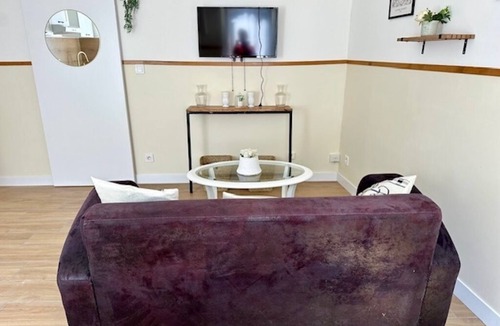 Saint-Martin-du-Littoral Apartment | Beachside Maritime Escapade