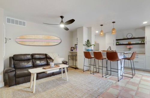 Jupiter Condo | Beachside Modern Wellness Villa with Spacious Patio & Fire-pit