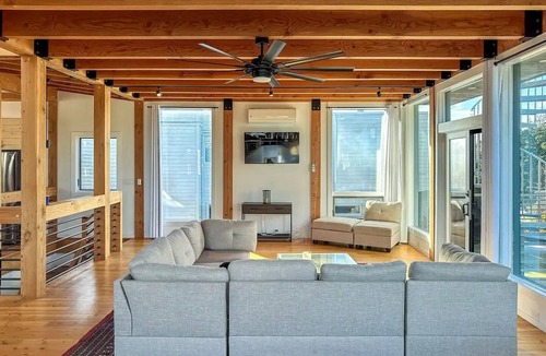 Fire Island Pines House | Beachside Oasis w/Pool Views Rooftop Atriumnn