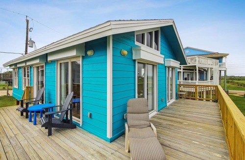 Bermuda Beach Cottage | Beachside Pearl by Ryson Vacation Rentals