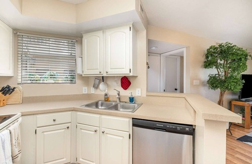 Ocean Side Village Apartment | Beachside Pondview Retreat