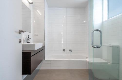 Papamoa Beach House | Beachside Retreat with Private Pool