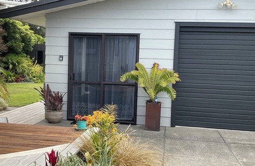 Eskdale Apartment | Beachside Studio close to cafes & wineries