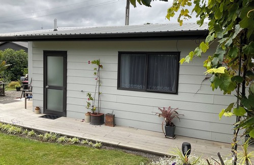 Eskdale Apartment | Beachside Studio close to cafes & wineries