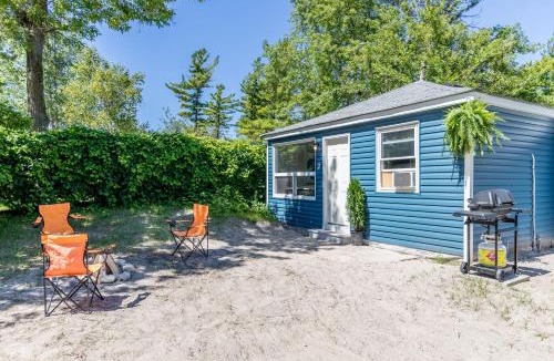 Wasaga Beach House | Beachside Summer Cabins