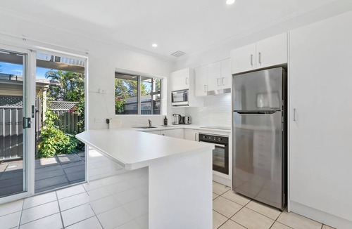 Sunrise Beach House | Beachside Townhouse