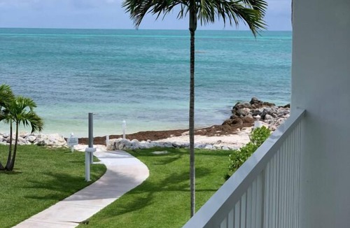 Key Colony Beach Apartment | Beachside Unit 39 - Key Colony