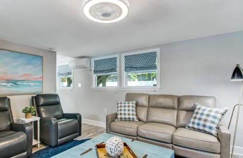Savannah Beach House | Beachside Villa Collection - 8 Bedroom