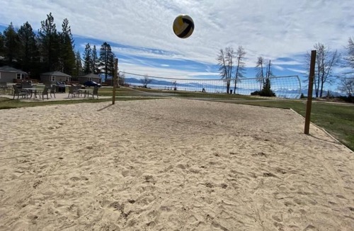 Tahoe Vista House | Beachside1 bedroom unit at Tahoe Sands Resort - Sleeps 4